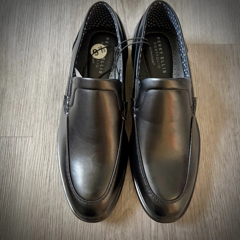 NEW Perry Ellis Konrad Plain Toe Loafer